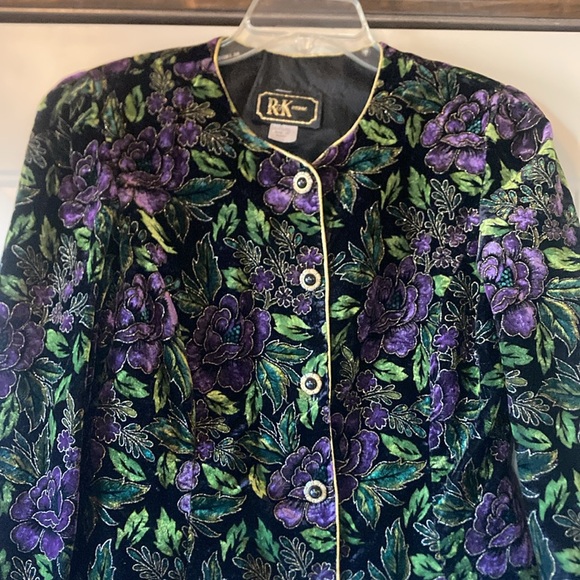 Size 10/12 R&K Evening Black and Purple Floral Jacket with Gold Shimmer Details - Picture 2 of 13